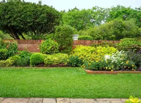 landscaping services Iuka